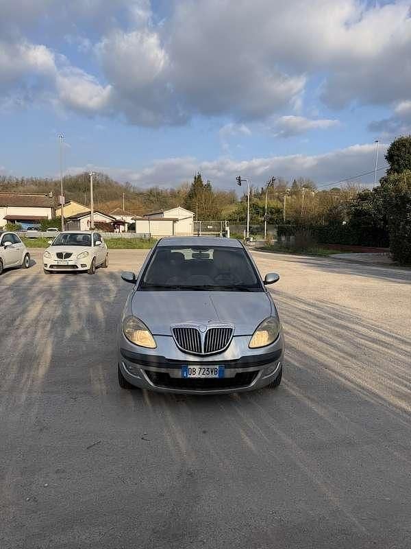 Usata Lancia Ypsilon 69 CV (50 kW) 2007 Utilitaria