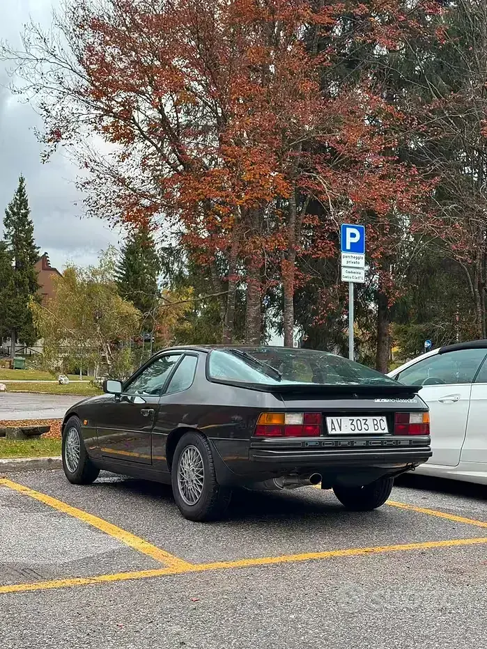 Usata Porsche 924 177 CV (130 kW) 1980 Marrone Coupé