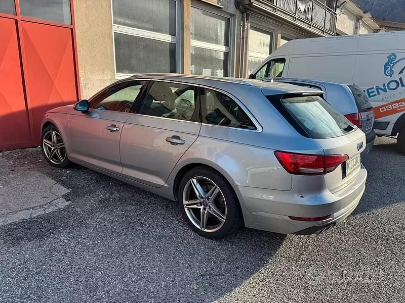 Usata Audi A4 Business 217 CV (159 kW) 2017 Grigio Station wagon