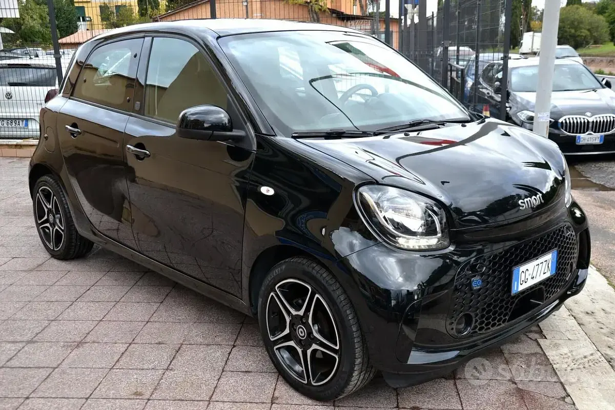 Usata Smart ForFour Electric Drive Pulse 41 kW (56 CV) 2021 Nero Berlina