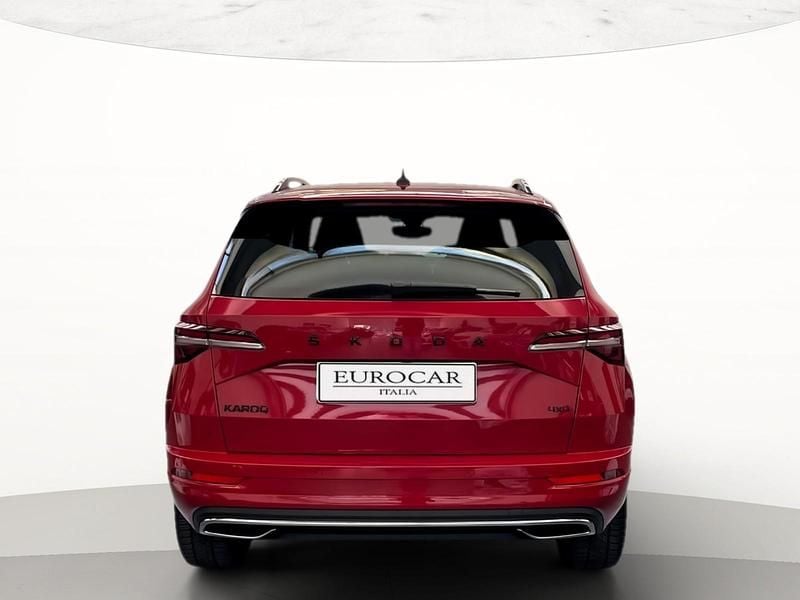 Usata Skoda Karoq SportLine 150 CV (110 kW) 2023 Rosso velluto metallizzato SUV