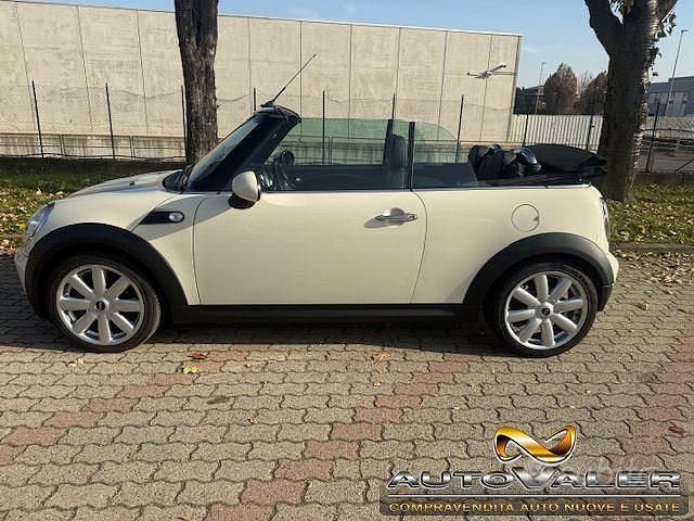 Usata Mini Cooper Cabriolet 120 CV (88 kW) 2009 Bianco Cabrio