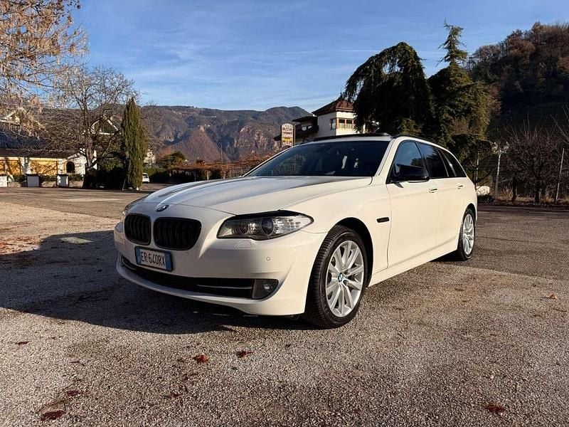 Bianco Usata 2012 BMW 520 M Sport Station wagon | 8900 € (Super prezzo) - Immagine 1/4