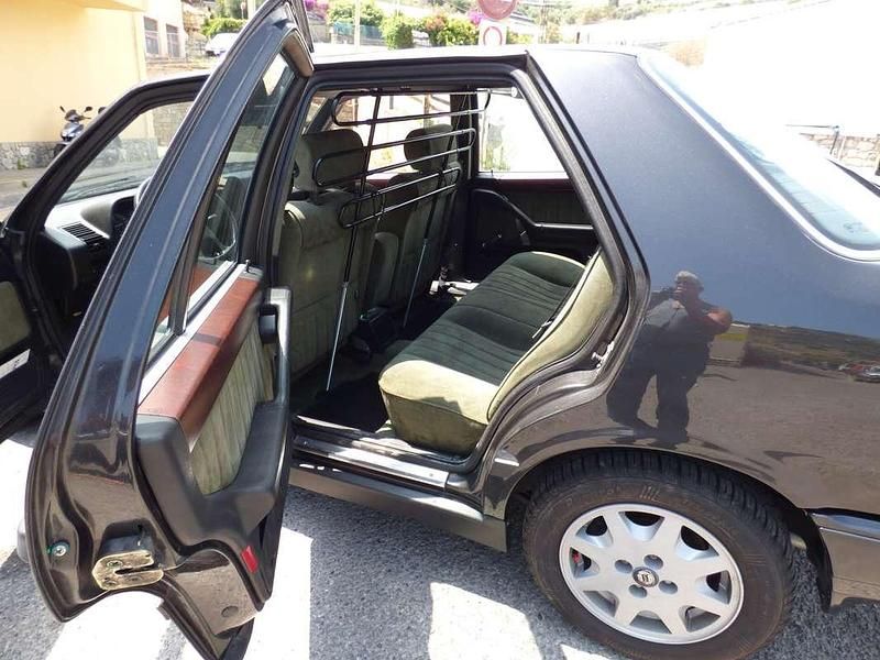 Usata Lancia Thema 147 CV (108 kW) 1989 Berlina