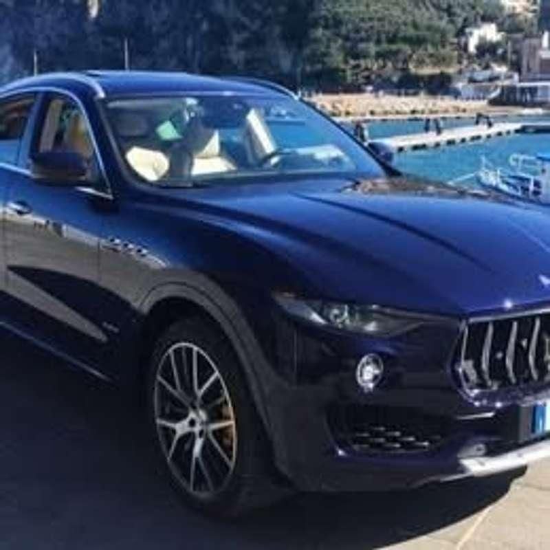 Blu/azzurro Usata 2018 Maserati Levante SUV | 30.000 € (Super prezzo) - Immagine 1/4
