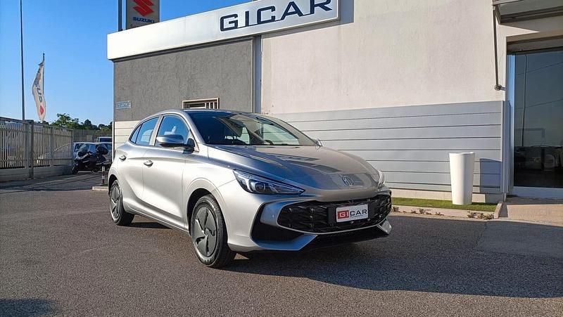 Giallo Nuova 2025 MG MG3 Due volumi | 13.940 € (Buon prezzo) - Immagine 1/4