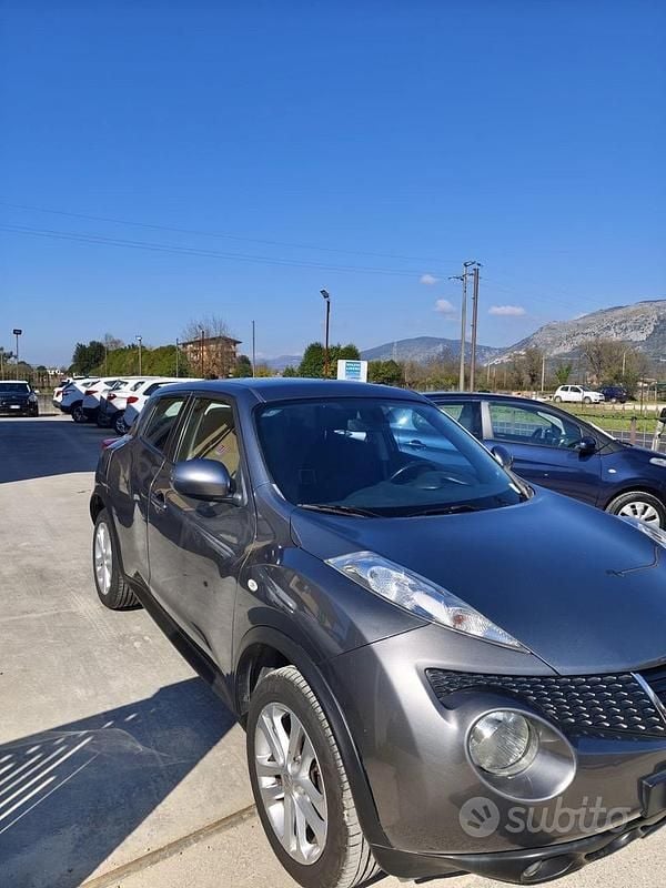 Usata Nissan Juke 110 CV (80 kW) 2014 Grigio SUV