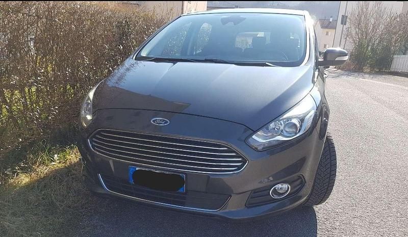 Usata Ford S-MAX S 150 CV (110 kW) 2016 Grigio Monovolume