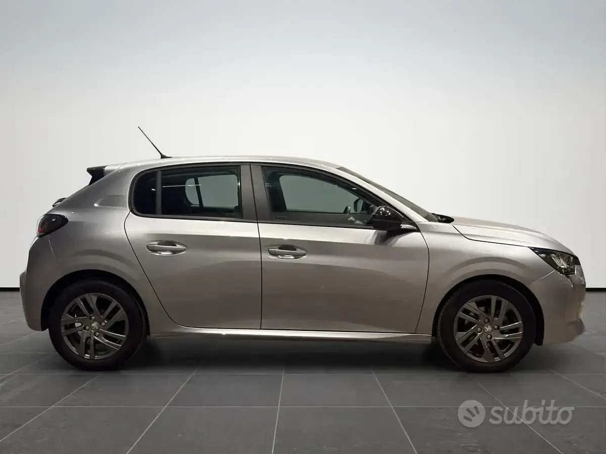 Usata Peugeot 208 Active 75 CV (55 kW) 2022 Bia Utilitaria