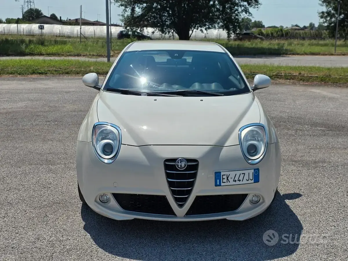 Usata Alfa Romeo MiTo 77 CV (56 kW) 2011 Bianco Utilitaria
