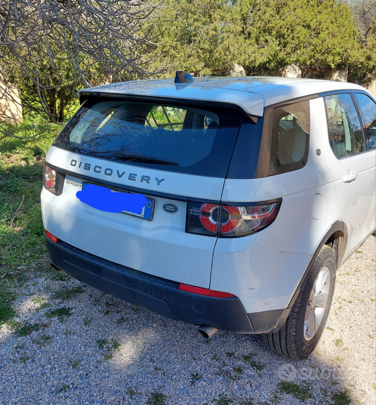 Usato 2017 Land Rover Discovery Sport 2.0 Diesel 150 CV (18.500 €)