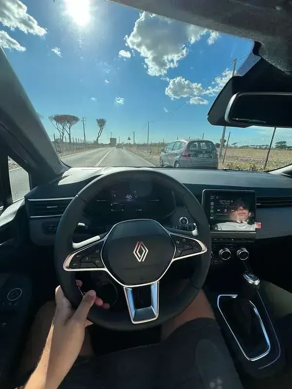 Usata Renault Clio V Techno 101 CV (74 kW) 2024 Nero Berlina