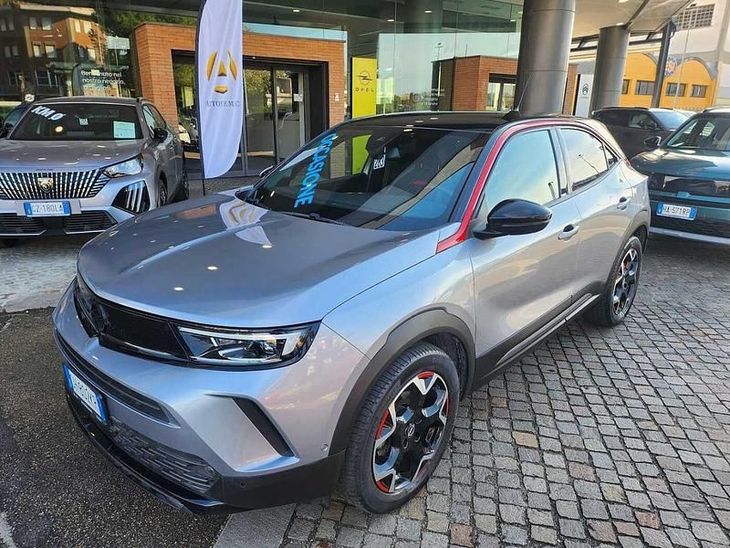Usata Opel Mokka 131 CV (96 kW) 2022 Argento SUV