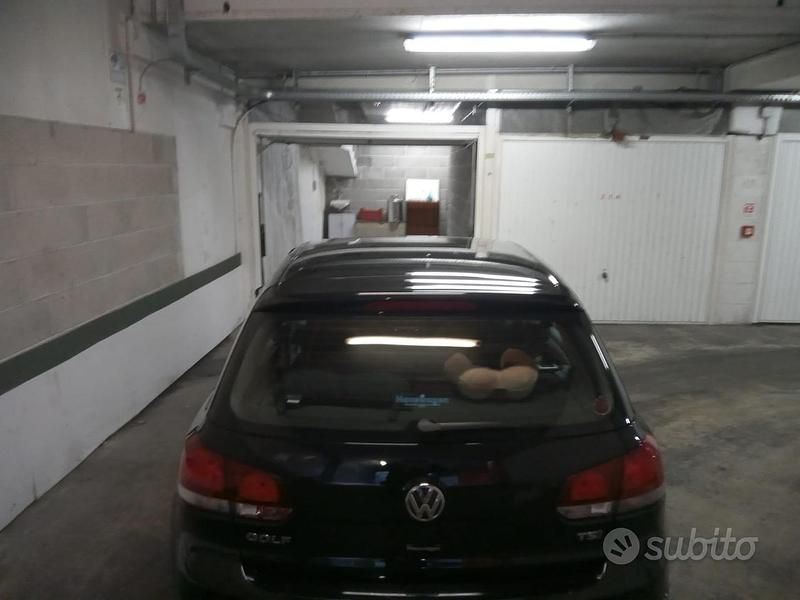 Usata VW Golf VI 122 CV (89 kW) 2008 Nero Utilitaria