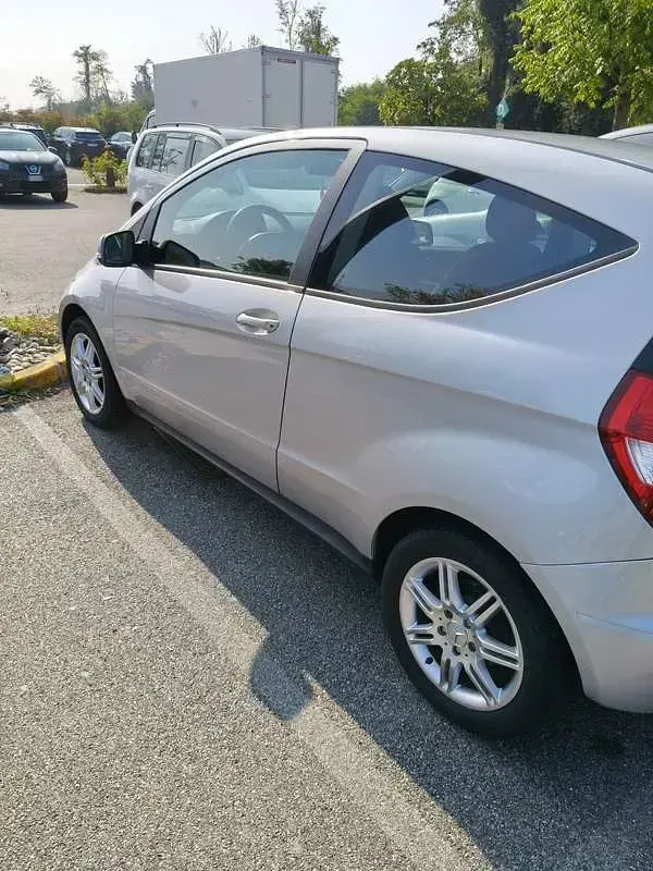 Usata Mercedes A150 Classic 95 CV (69 kW) 2010 Coupé