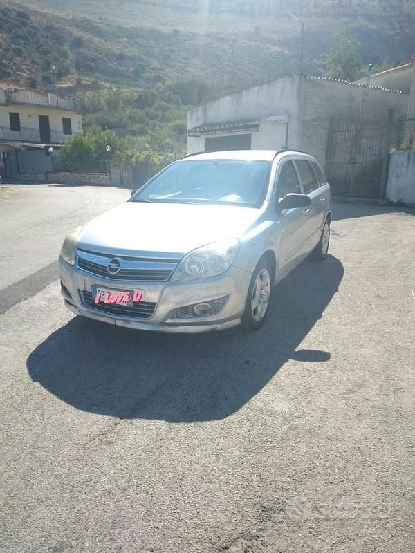 Usata Opel Astra 60 CV (44 kW) 2008 Grigio Station wagon
