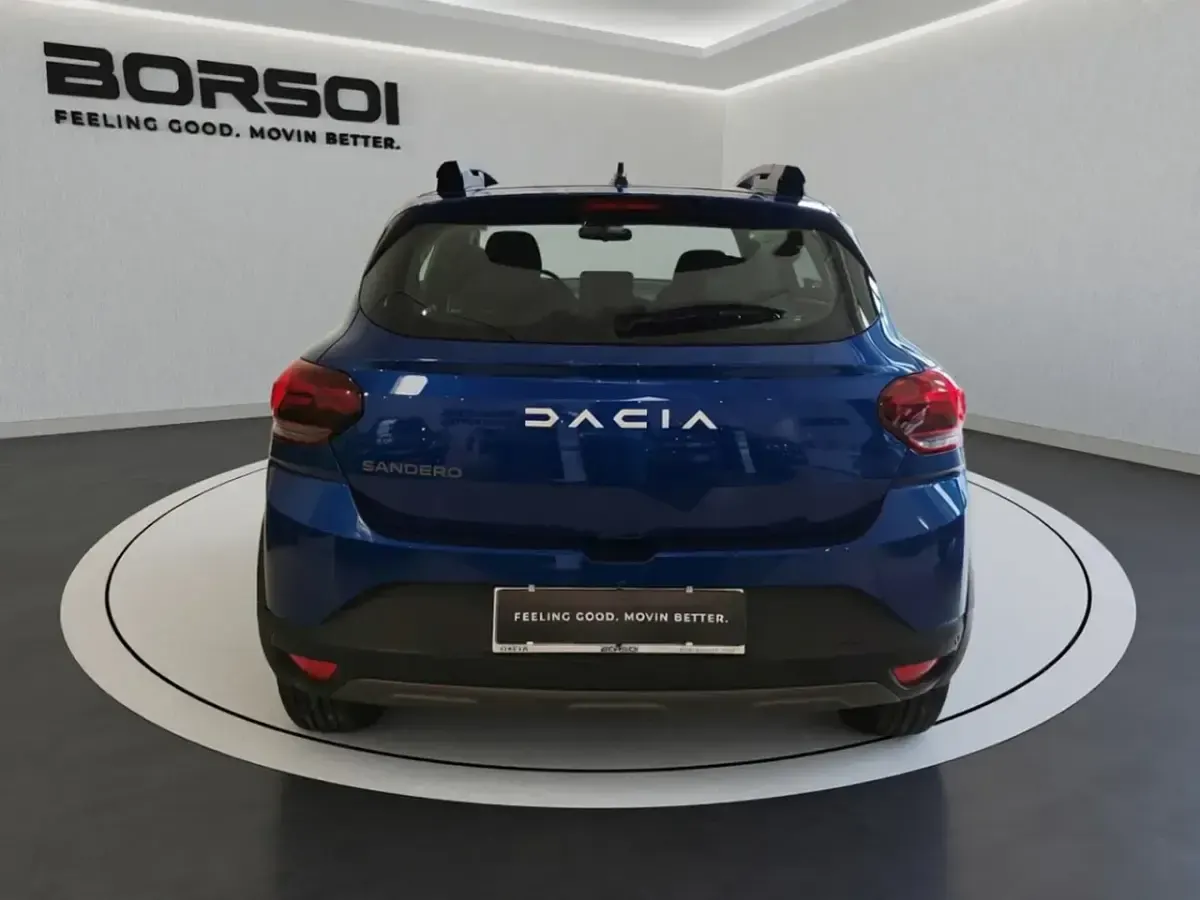 Usata Dacia Sandero Comfort 101 CV (74 kW) 2023 Blu iron Berlina