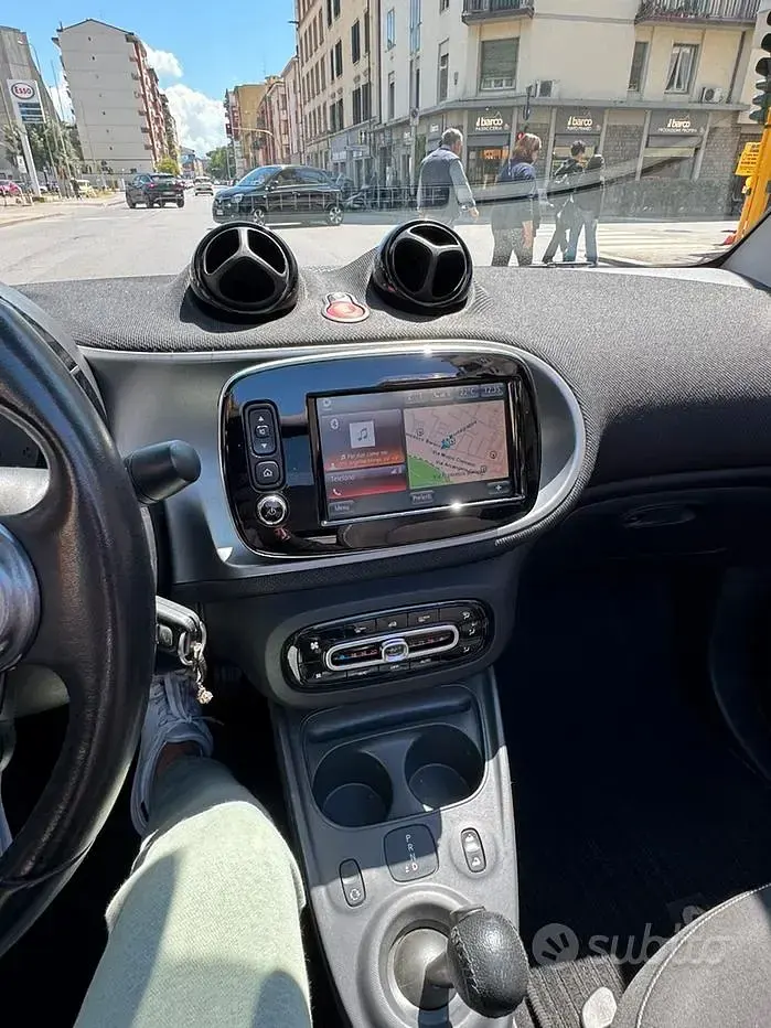 Usata Smart ForTwo Cabrio Passion 90 CV (66 kW) 2017 Grigio Cabrio