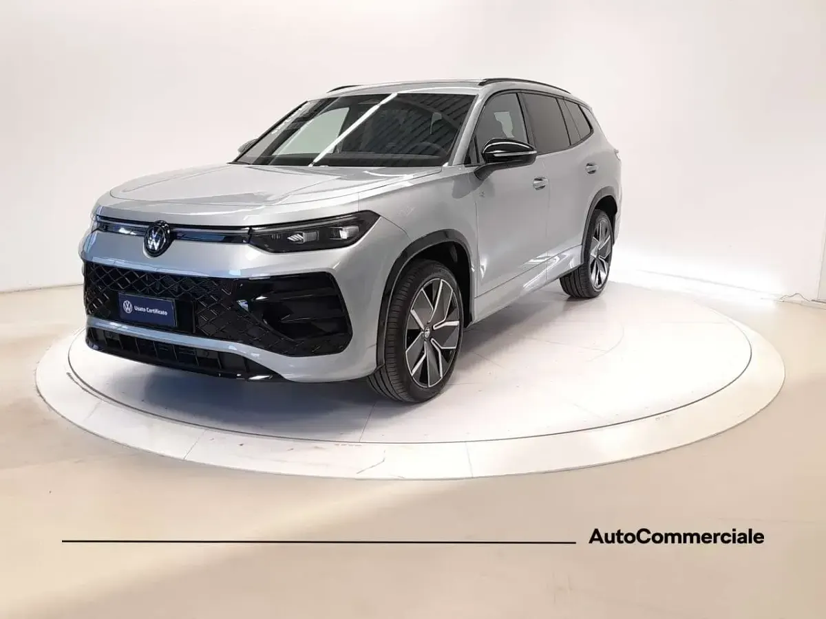 Nuova VW Tayron R-line Plus 150 CV (110 kW) 2026 Argento SUV