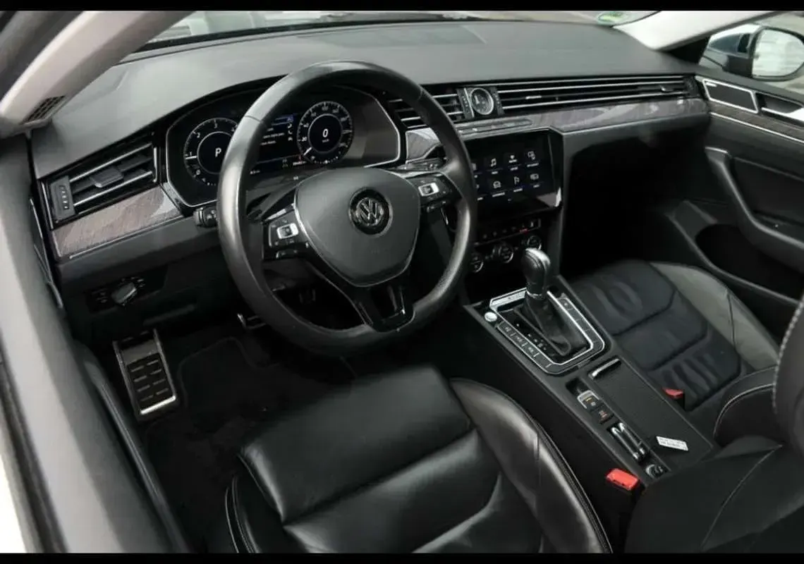 Usata VW Arteon Elegance 239 CV (175 kW) 2017 Utilitaria