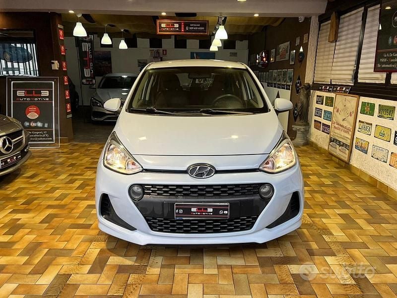 Usata Hyundai i10 66 CV (48 kW) 2019 Grigio Utilitaria