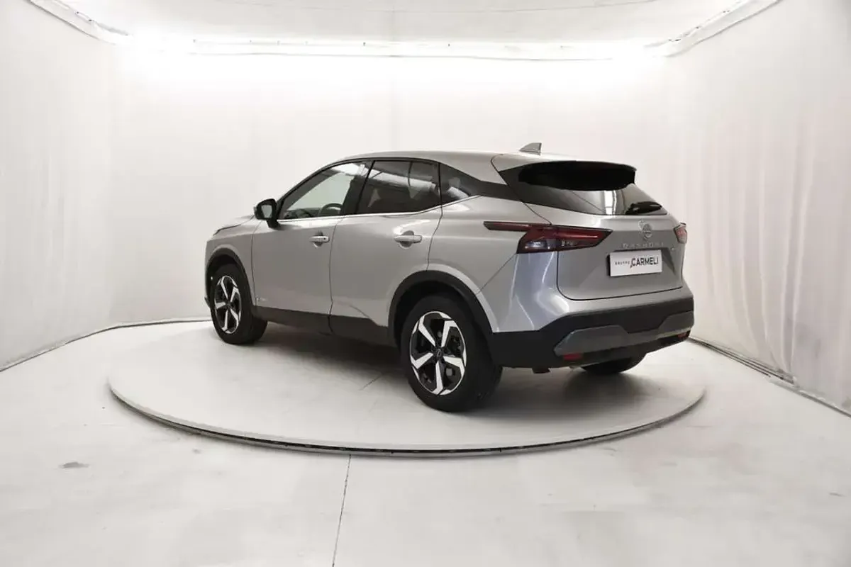 Usata Nissan Qashqai N-Connecta 190 CV (139 kW) 2023 Grigio SUV