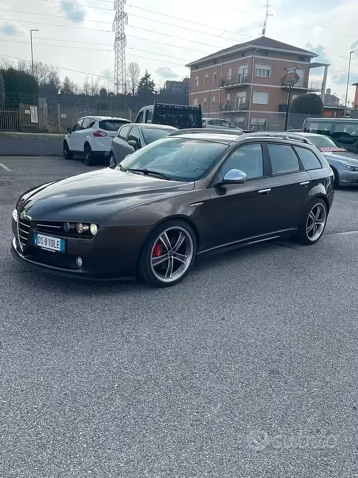 Usata Alfa Romeo 159 260 CV (191 kW) 2008 Marrone Station wagon