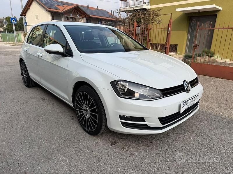 Usata VW Golf VII 110 CV (80 kW) 2016 Bianco Berlina
