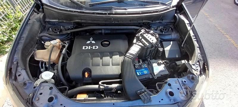Usata Mitsubishi Outlander 140 CV (102 kW) 2007 Blu SUV
