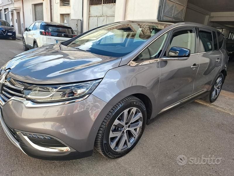 Grigio Usata 2017 Renault Espace Monovolume | 11.500 € (Ottimo prezzo) - Immagine 1/4