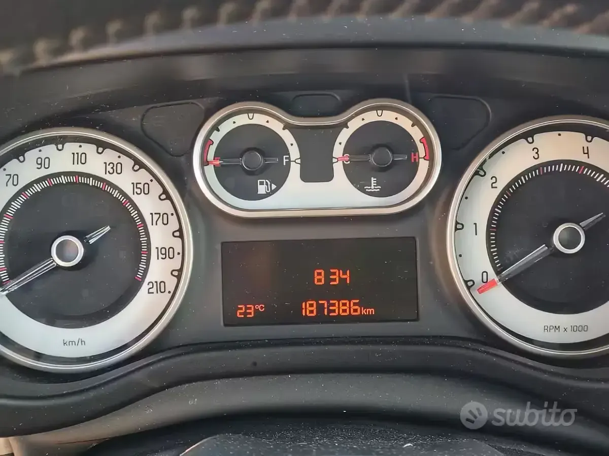 Usata Fiat 500L Pop 85 CV (62 kW) 2013 Bluazzurro Monovolume