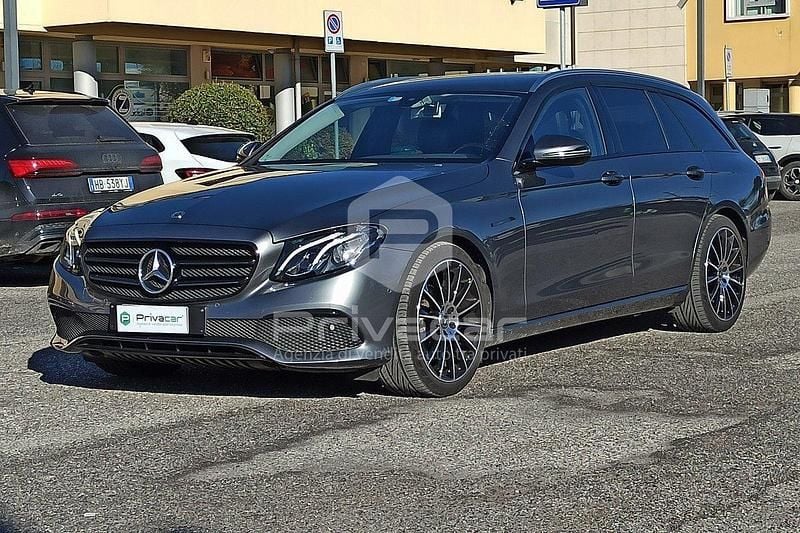Usata Mercedes E200 Business 160 CV (117 kW) 2019 Grigio Station wagon