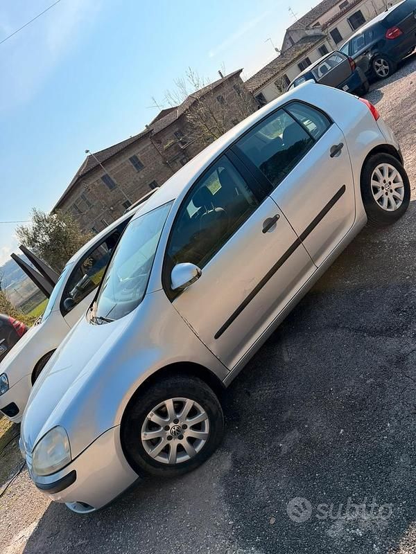 Usata VW Golf IV 105 CV (77 kW) 2005 Grigio Berlina