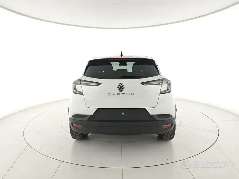 Nuova Renault Captur Techno 101 CV (74 kW) 2026 Bianco SUV