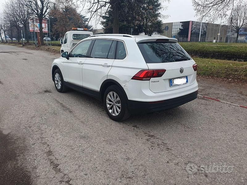 Usata VW Tiguan 150 CV (110 kW) 2019 Bianco SUV