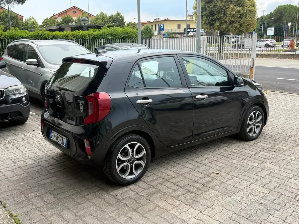 Usata Kia Picanto 65 CV (47 kW) 2019 Nero Utilitaria