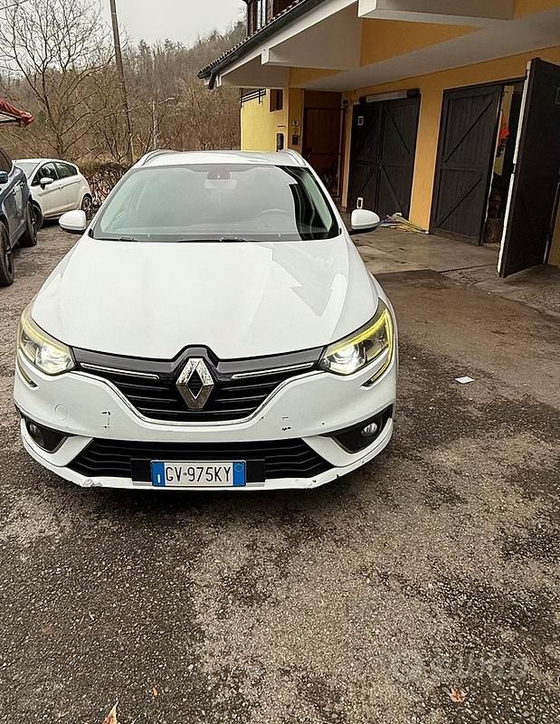 Usata Renault Mégane GrandTour 110 CV (80 kW) 2016 Bianco Station wagon