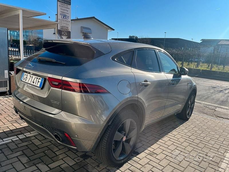 Usata Jaguar E-Pace R-Dynamic 150 CV (110 kW) 2020 Grigio SUV