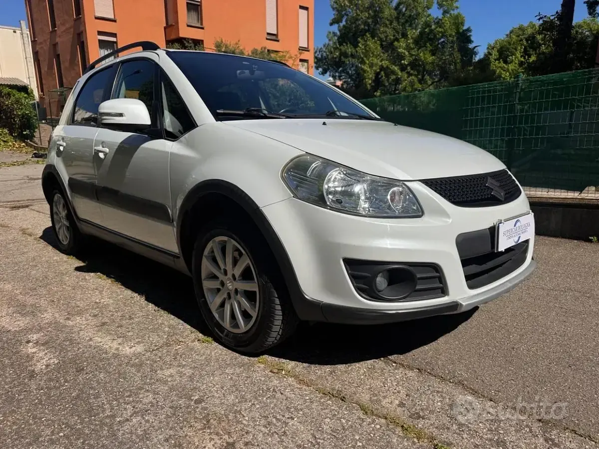 Second-hand Suzuki SX4 112 CP (82 kW) 2012 Alb Break