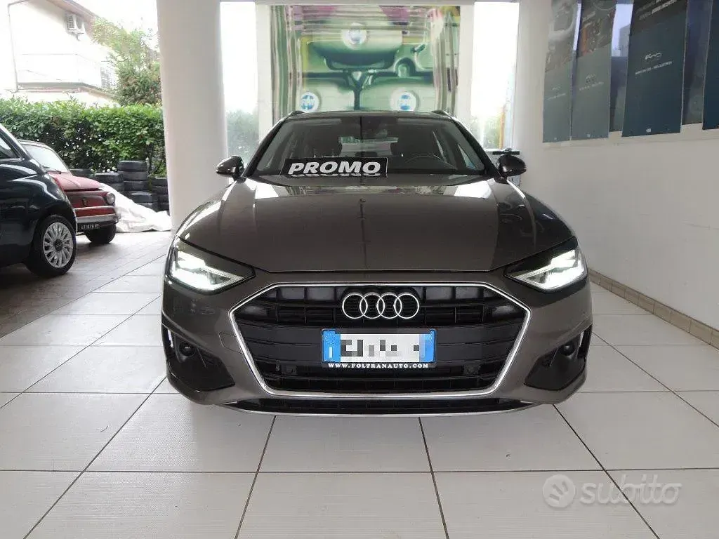 Usata Audi A4 Advanced 163 CV (119 kW) 2022 Grigio Berlina