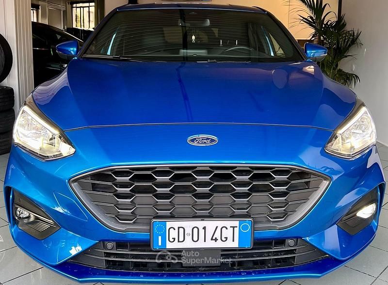 Usata Ford Focus ST-Line 155 CV (114 kW) 2021 Blu Berlina