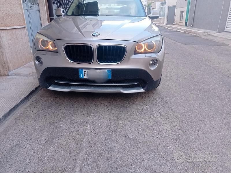 Usata BMW X1 143 CV (105 kW) 2011 SUV