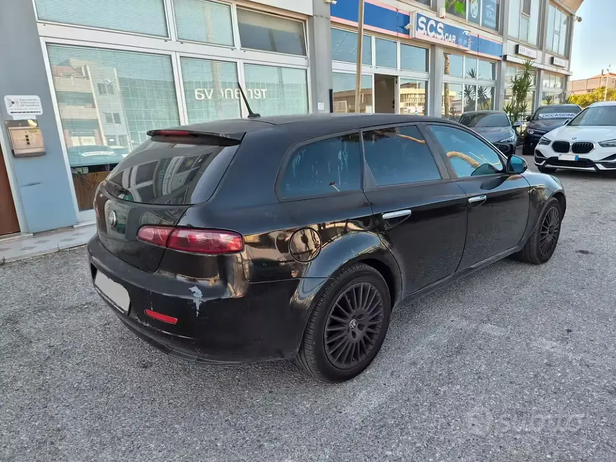 Usata Alfa Romeo 159 Distinctive 150 CV (110 kW) 2008 Nero Station wagon