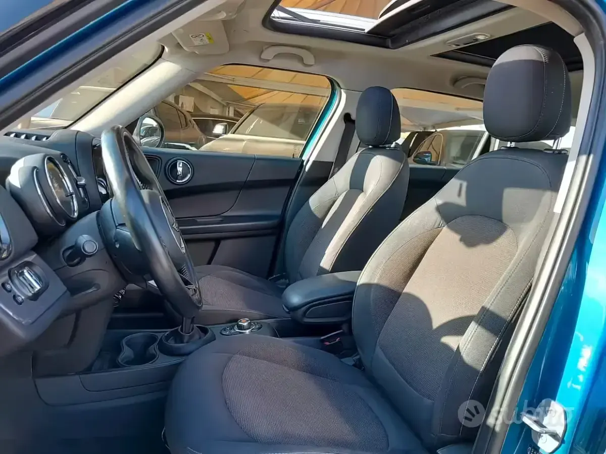 Usata Mini One Countryman Hype 116 CV (85 kW) 2018 Blu SUV