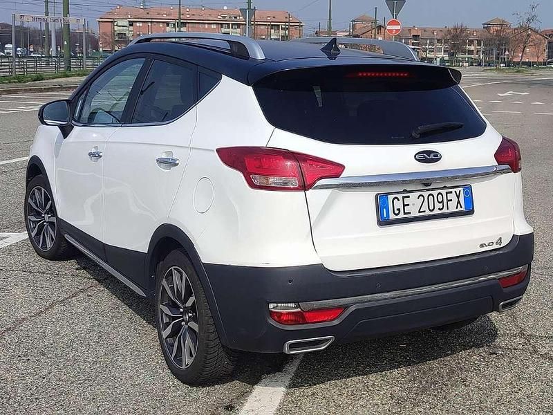 Usata EVO Evo 4 106 CV (77 kW) 2021 Bianco SUV