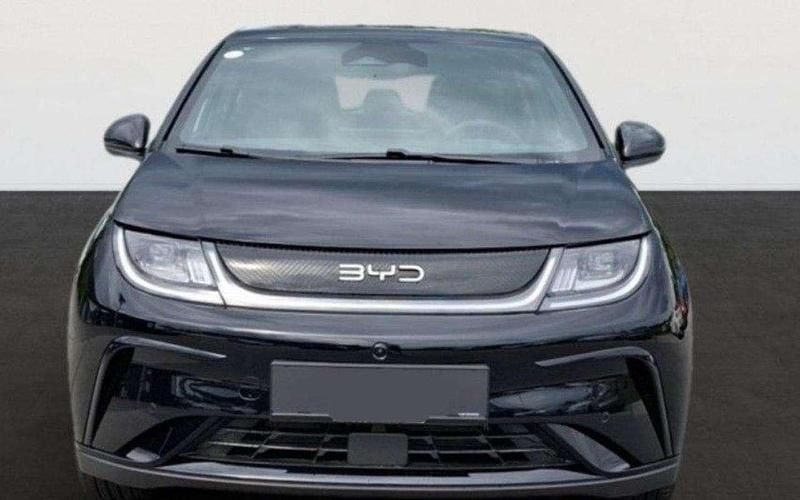 Nuova BYD Dolphin Comfort 150 kW (204 CV) 2026 Obsidian black Utilitaria