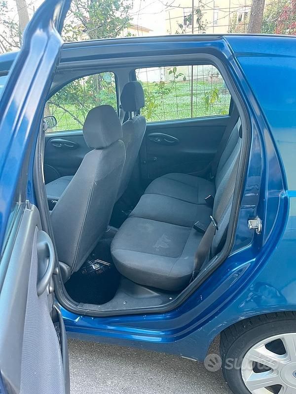Usata Fiat Punto 2004 Blu Utilitaria
