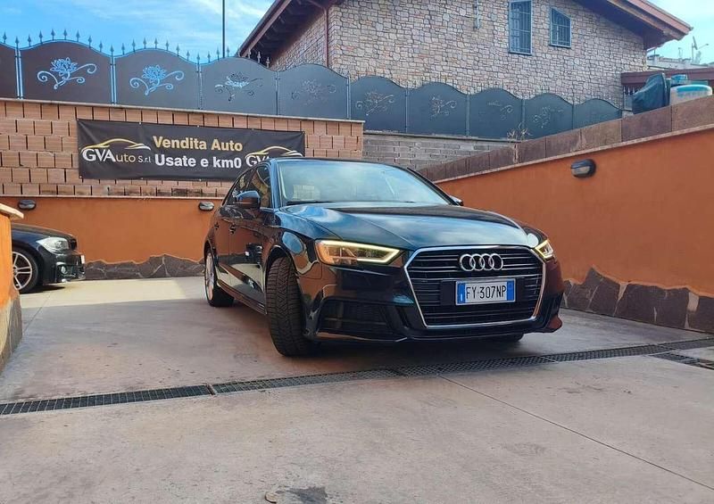 Usata Audi A3 Ambiente 131 CV (96 kW) 2019 Blu/azzurro Berlina