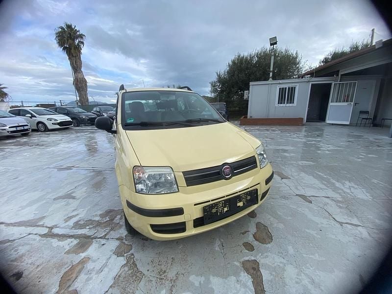Usata Fiat Panda Dynamic 68 CV (50 kW) 2009 Giallo Utilitaria