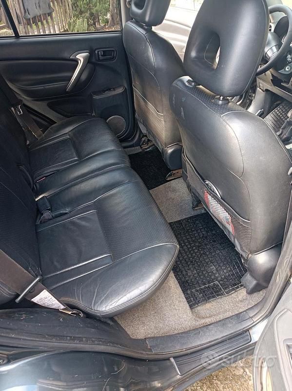 Gebraucht Toyota RAV4 128 PS (94 kW) 2005 Schwarz SUV